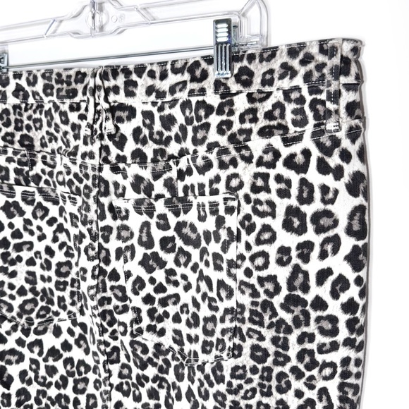 NWT Good American Leopard Print Fringe Hem White Black Jean Skirt Size 18 - Picture 7 of 12